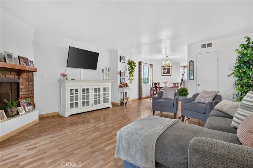 9414 Moonbeam Avenue #19 photo 18