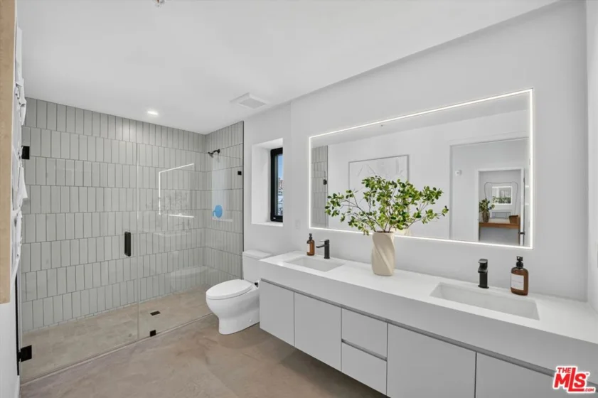 904 S New Hampshire Avenue #407 photo 7