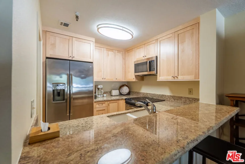 121 S Hope Street #417 photo 5