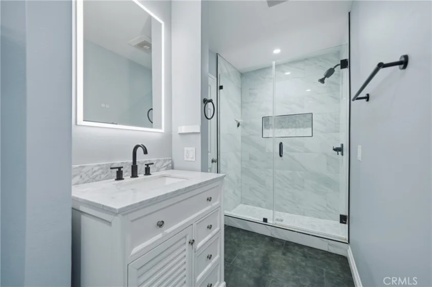324 E Plymouth Street #21 photo 9