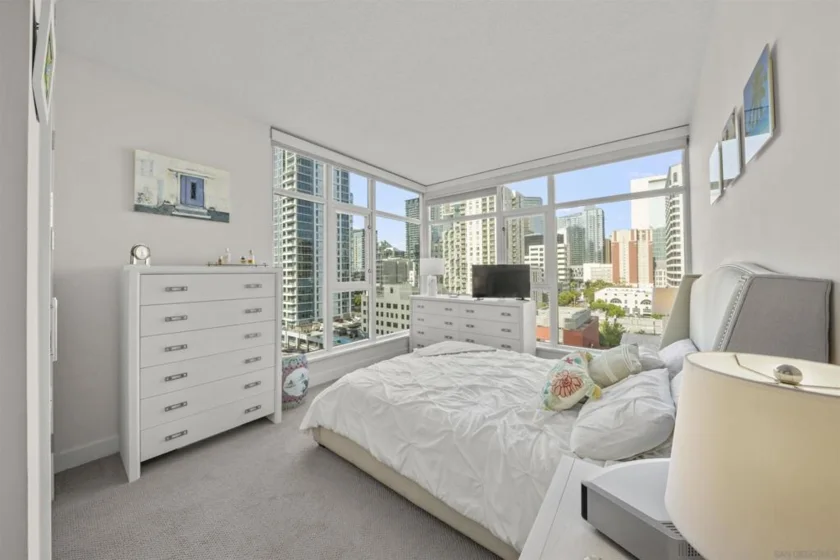 1199 Pacific Hwy #1103 photo 28