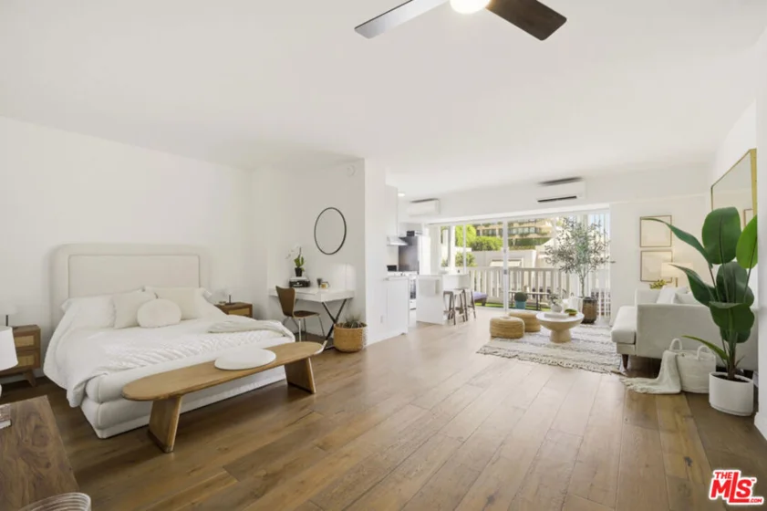 999 N Doheny Drive #205 photo 9