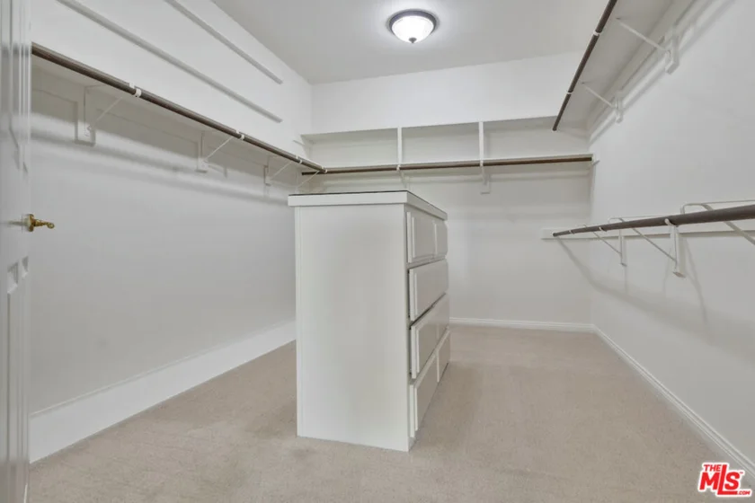 14570 Benefit Street #201 photo 39