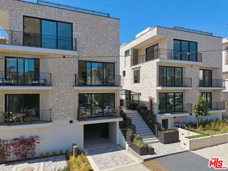 11967 Mayfield Avenue #105 photo 44