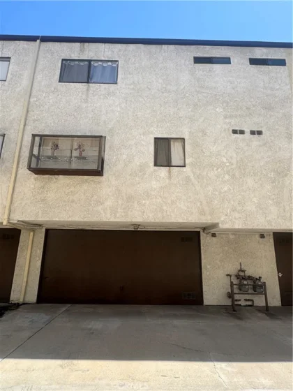 11542 Burbank Boulevard #8 photo 10