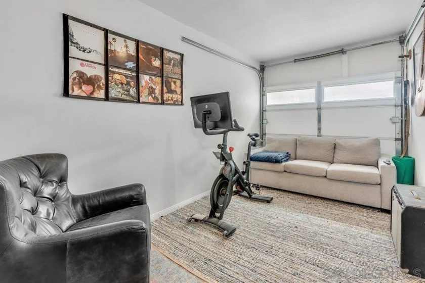 711 Island Court #B photo 14