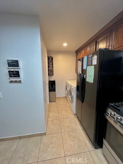 812 Inglewood photo 45
