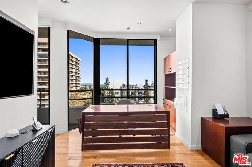 10601 Wilshire Boulevard #702 photo 43