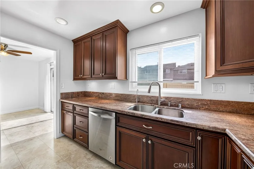 6638 Bridle Circle photo 11