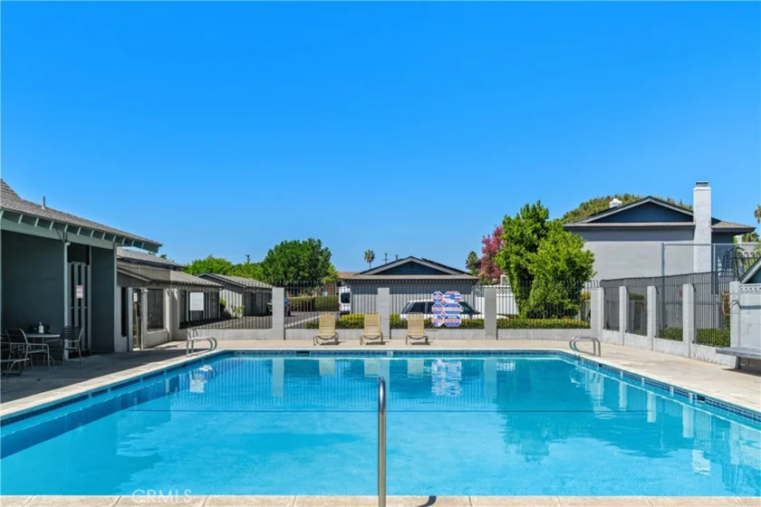14645 Red Hill photo 9