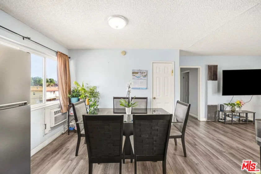 8800 Cedros Avenue #212 photo 9