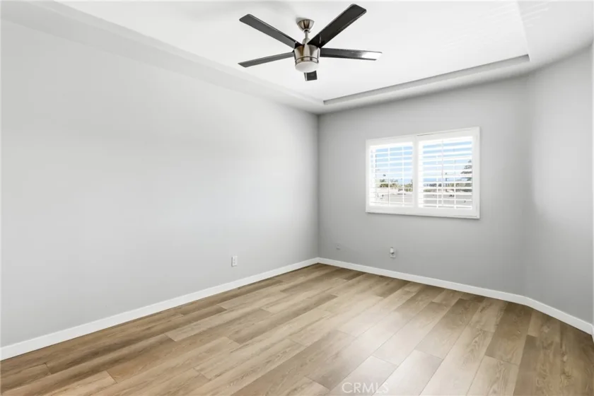 4455 Hazeltine Avenue #208 photo 18