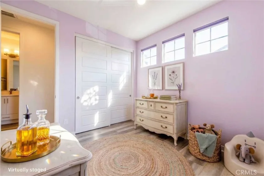 192 Finch photo 40