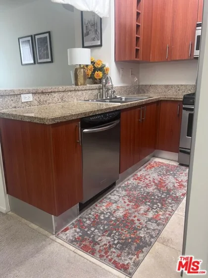 620 S Gramercy Place #339 photo 10