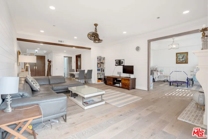 125 N Gale Drive #205 photo 5