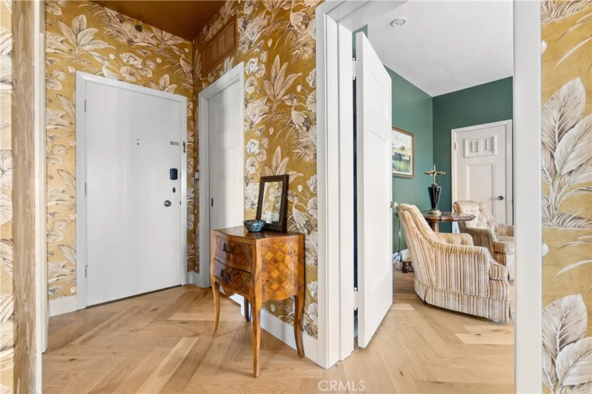 800 E Ocean Boulevard #201 photo 26