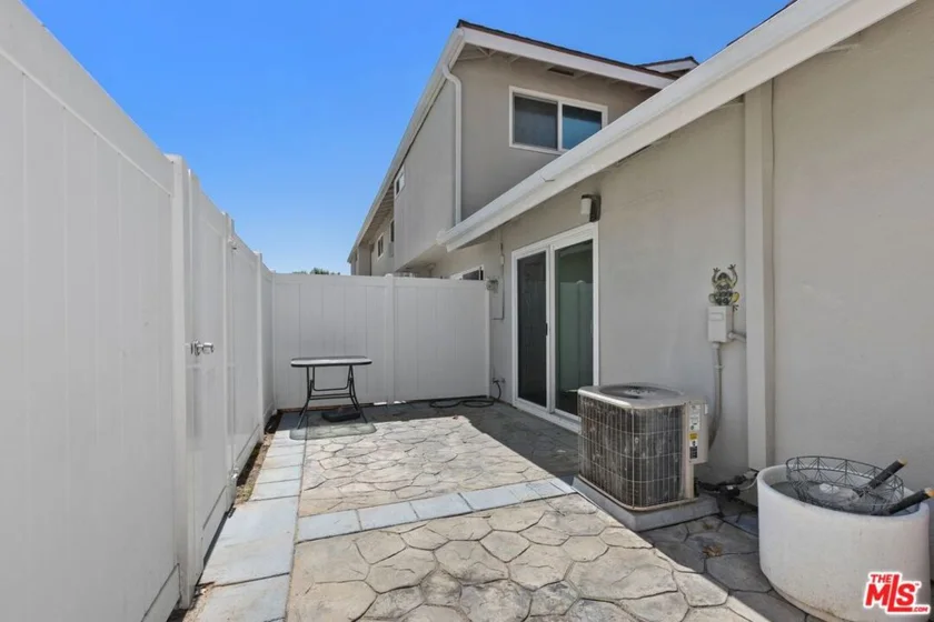 4528 Bates Drive photo 21