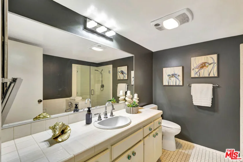 1900 Vine Street #103 photo 14
