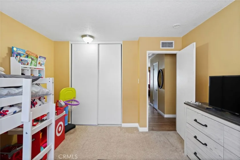 18601 Collins #D30 photo 15