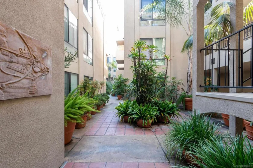 1235 Parker Place #2B photo 22