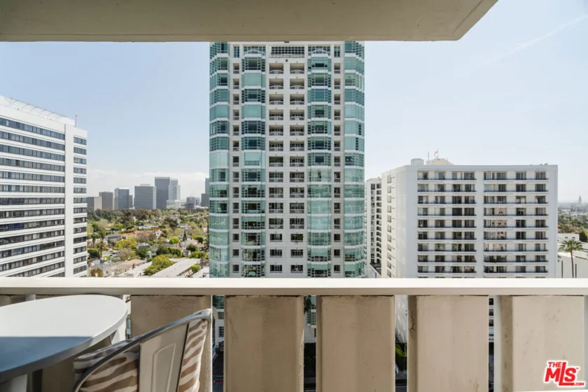10375 Wilshire Boulevard #11H photo 6