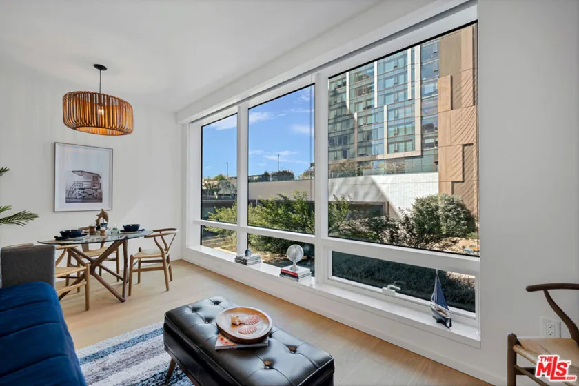 877 Francisco Street #626 photo 2