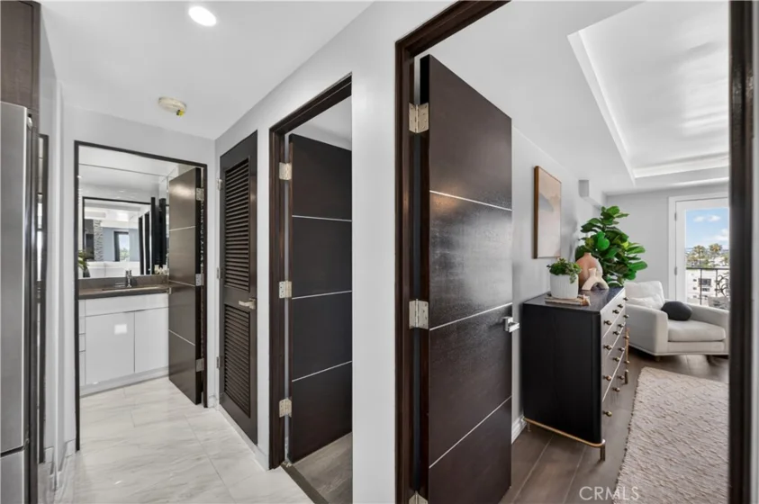 2601 E Ocean #807 photo 19
