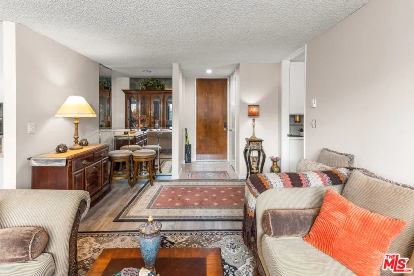 5950 Canterbury Drive #C209 photo 4