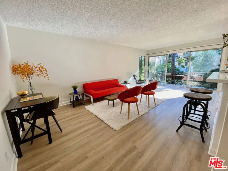 5600 Kensington Way #203 photo 1