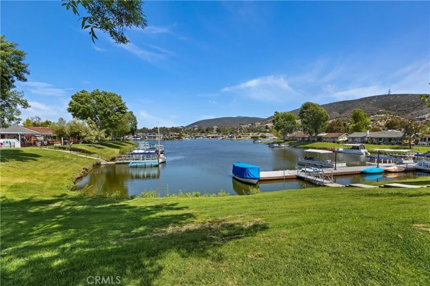 1233 Camino Del Lago photo 1