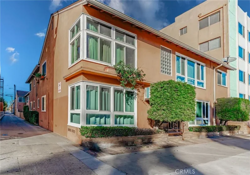 325 Cedar Avenue ##9 photo 1