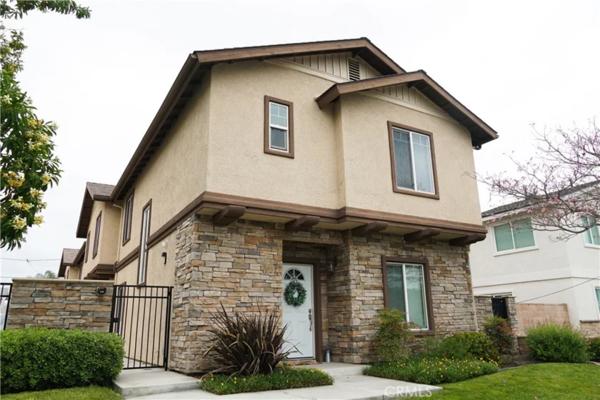 8752 Walker Street photo 1