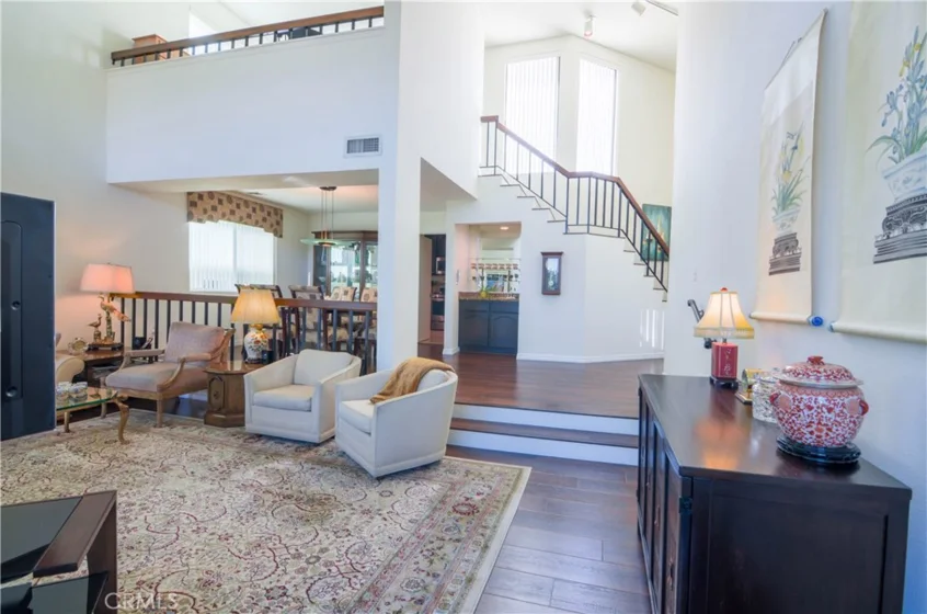 5237 Newcastle Avenue #303 photo 1