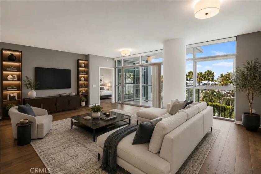 13650 Marina Pointe Drive #609 photo 7