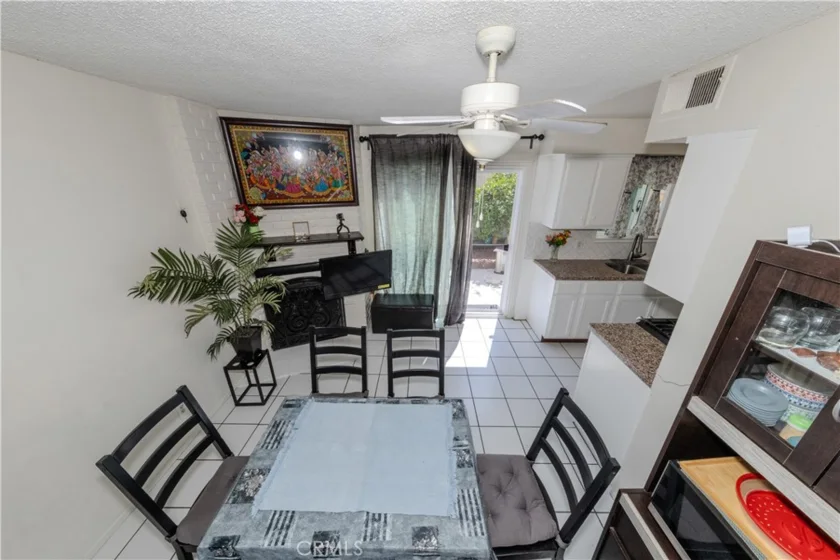 1800 W Gramercy Avenue #49 photo 3