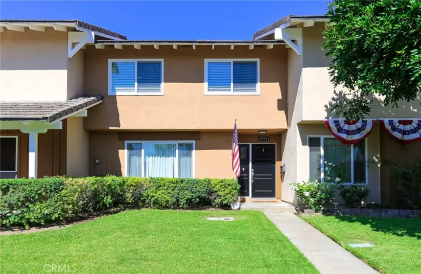 17711 La Rosa Lane photo 1