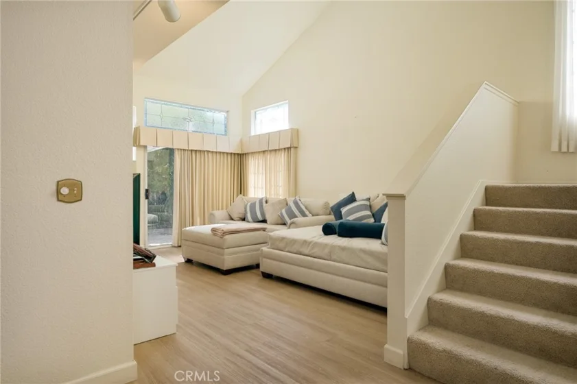 13576 Eucalyptus Street photo 6