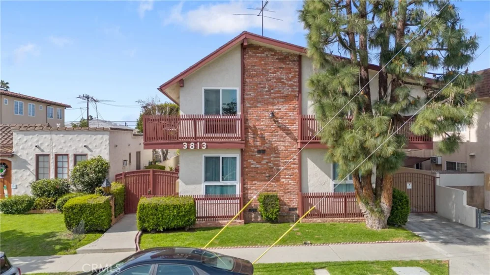 3813 Huron Avenue #4 photo 1