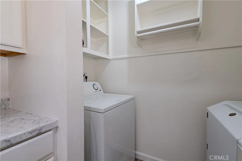 3485 Columbia photo 9