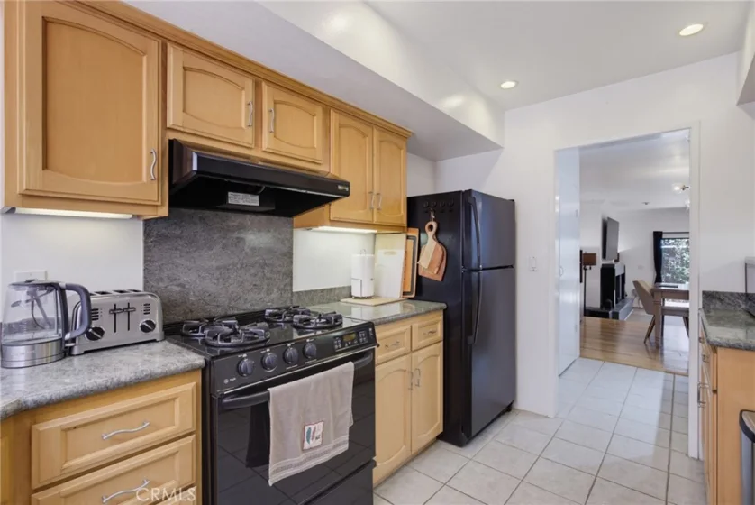 1850 Midvale Avenue #13 photo 9