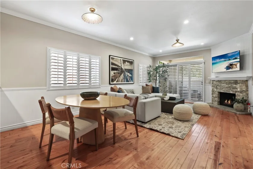 366 Villa Point photo 9