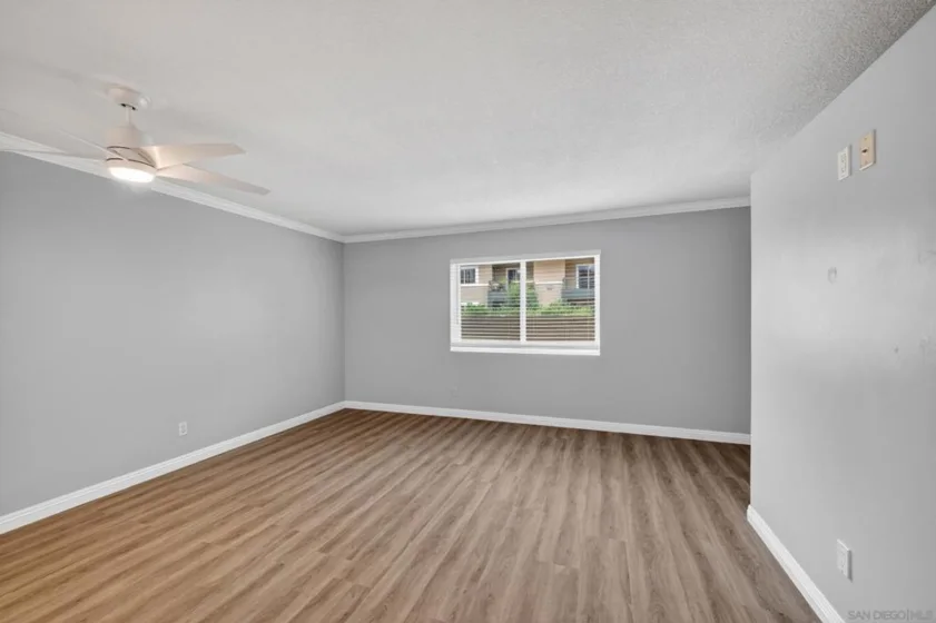 7545 Charmant Drive #1301 photo 26