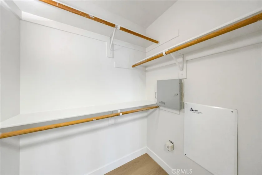 128 N Oak Knoll #111 photo 31