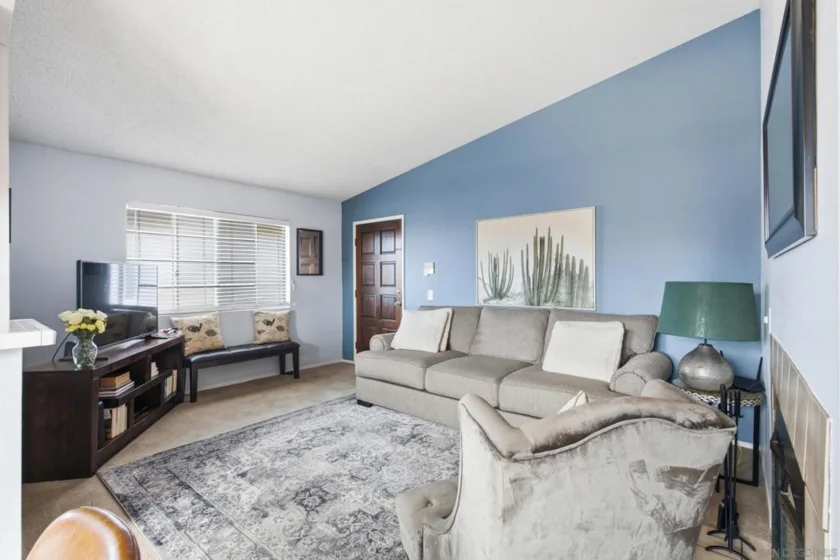 4475 Campus Avenue #4 photo 27