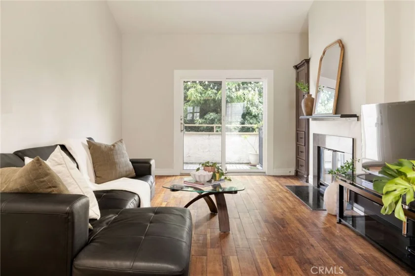 645 Chestnut #305 photo 3