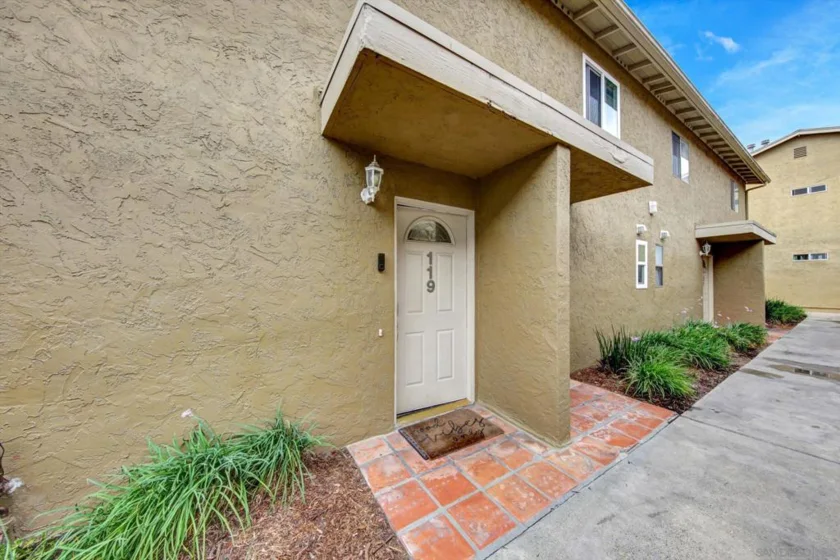 4777 Seminole Drive #119 photo 24