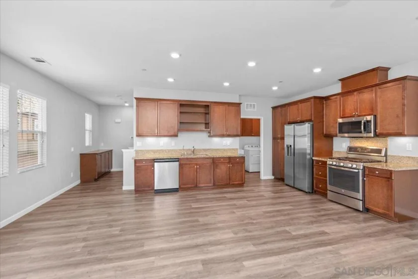 1541 Winter Lane #1 photo 9