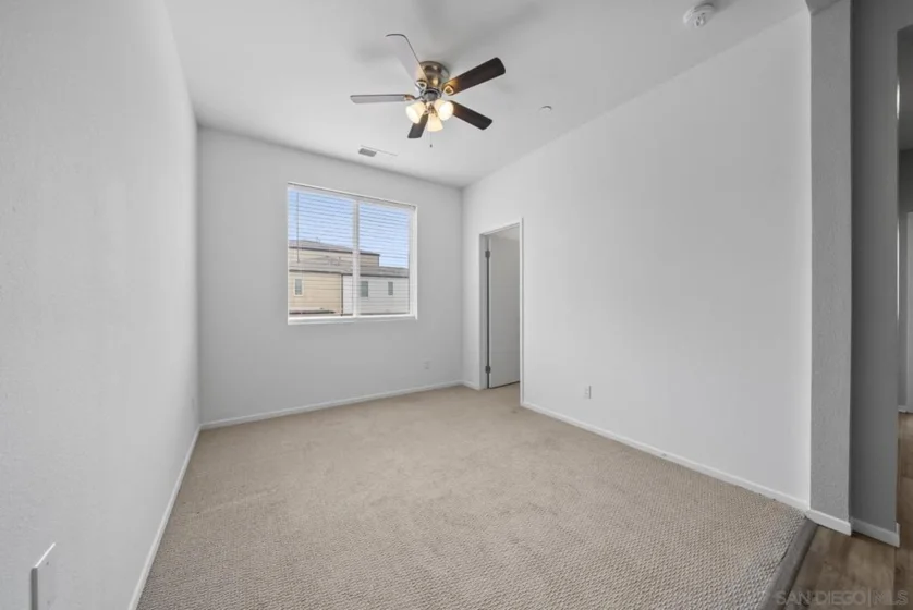 5223 Surfwalk Way #111 photo 3