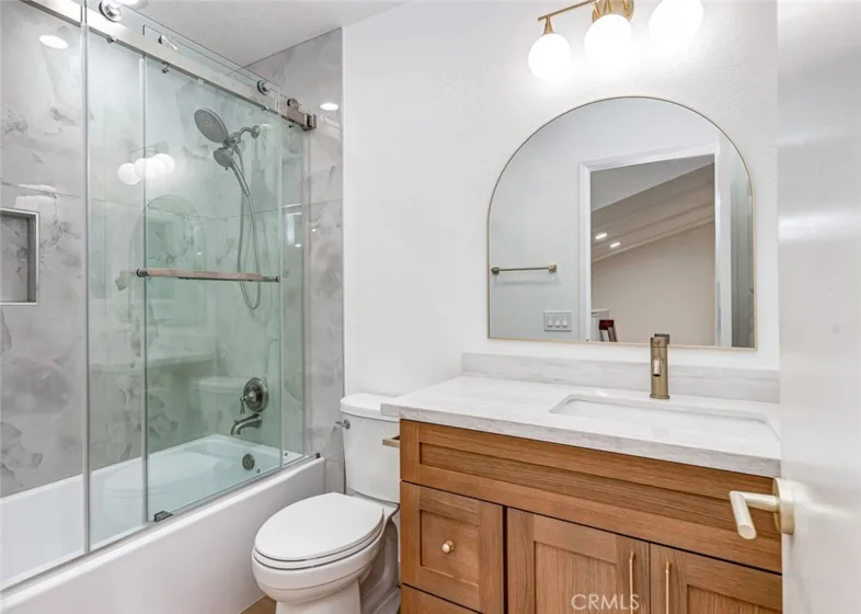 933 Creekside photo 16
