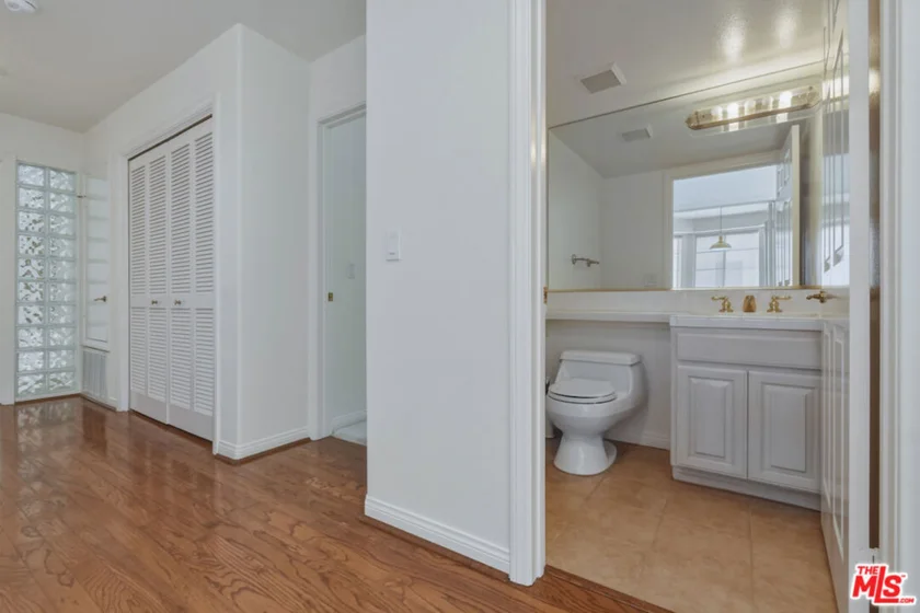 14570 Benefit Street #201 photo 10